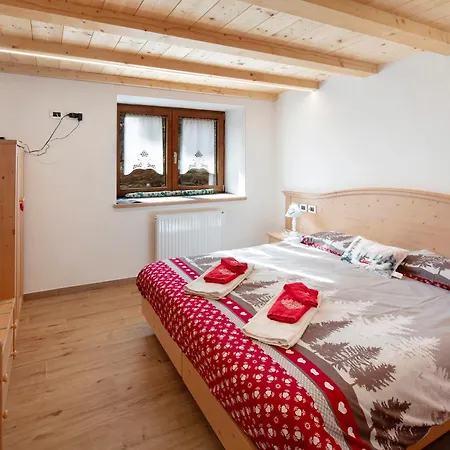 Apartmán La Casa Di Bryan Piaia (San Tomaso Agordino, Belluno)