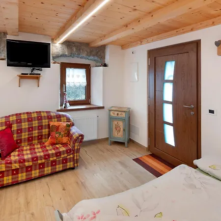La Casa Di Bryan Piaia (San Tomaso Agordino, Belluno)